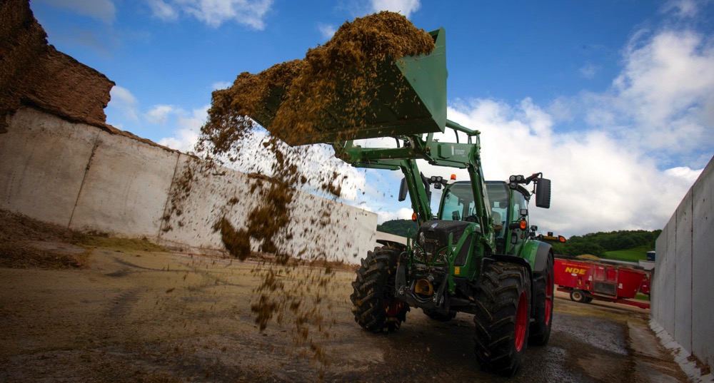 The CargoProfi loader designed for the 500 Vario line offers the kind of high-end sophistication you’d expect from AGCO’s premium tractor brand.