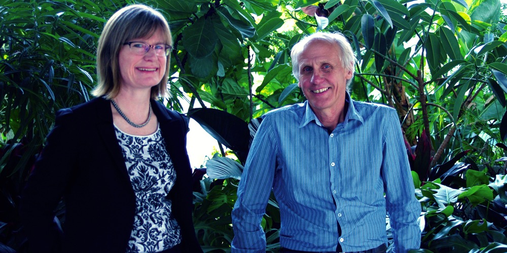 Crop Development Centre pulse breeder Bert Vandenberg along with Kirstin Bett, professor and bean breeder in the department of plant sciences at the University of Saskatchewan. Bett is leading the international lentil genome sequencing effort and the new Genome Canada project on lentil diversity.