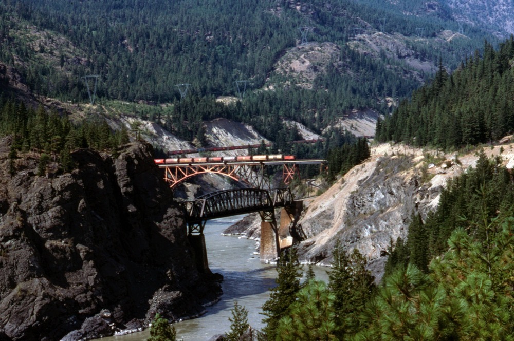 Cisco Bridges railway