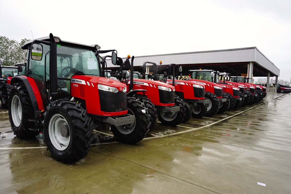 AGCO bets big on China