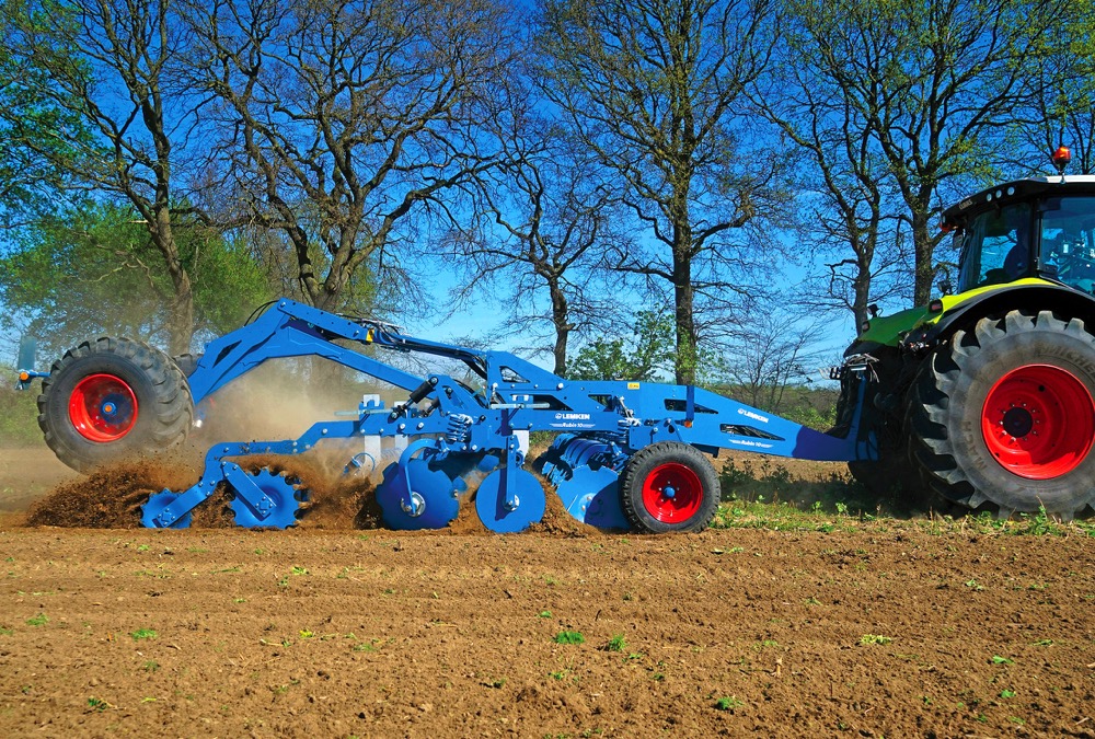 Lemken’s Rubin 10 will replace the Rubin 9, but it will be a more versatile machine. 