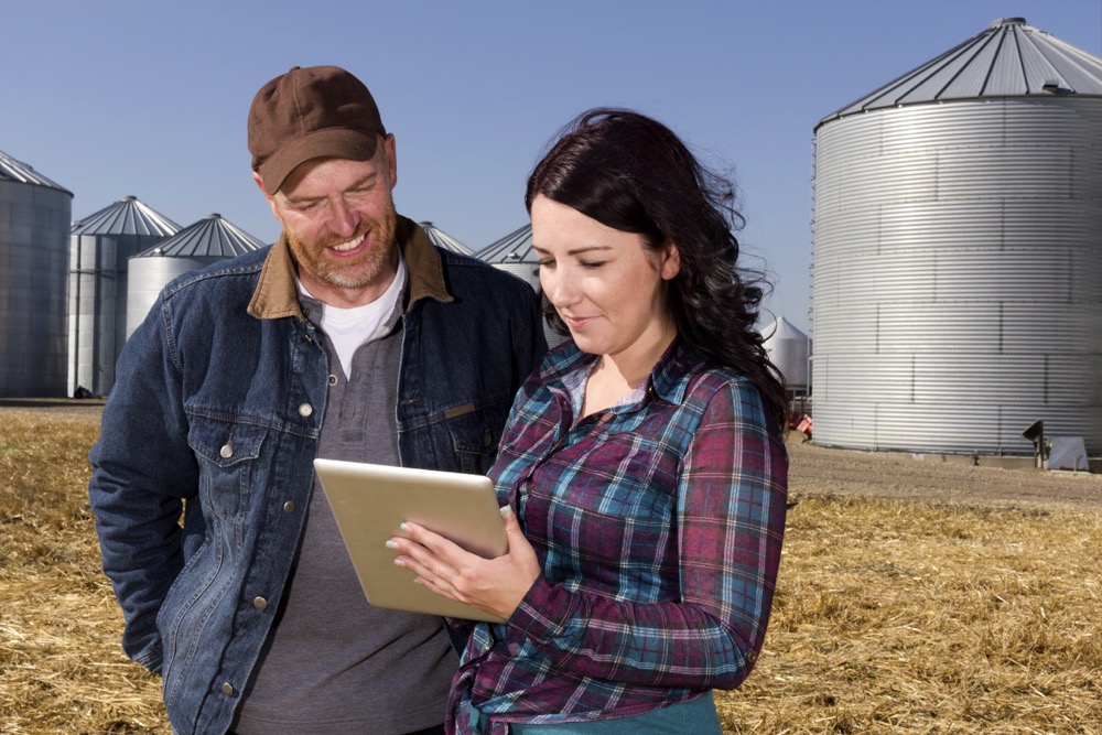 Successful leadership means not only managing day-to-day work on the farm, it’s also being accountable for long- and short-term business results as well.