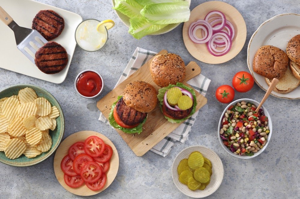 U.S. grocer Kroger’s plant-based burger patties are sold under its in-house brand, Simple Truth. (Kroger photo via Brandfolder.com)
