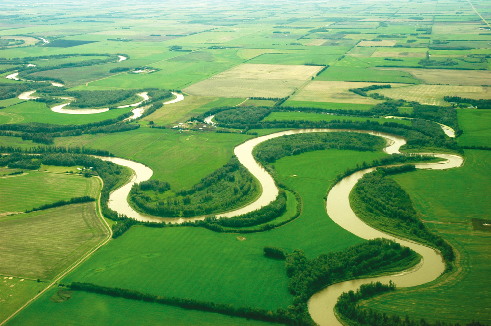 The 4R program is intended to keep nutrients in the soil instead of leaching into nearby rivers and lakes.
