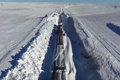BNSF crews clear track near Lemmon, S.D., about 300 km northeast of Rapid City, in late December 2016. (BNSF.com)