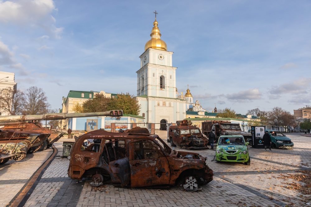A display of civilian vehicles destroyed in the war in Kyiv. Photo: Aleksandr Gusev/SOPA Images/Sipa USA via Reuters
