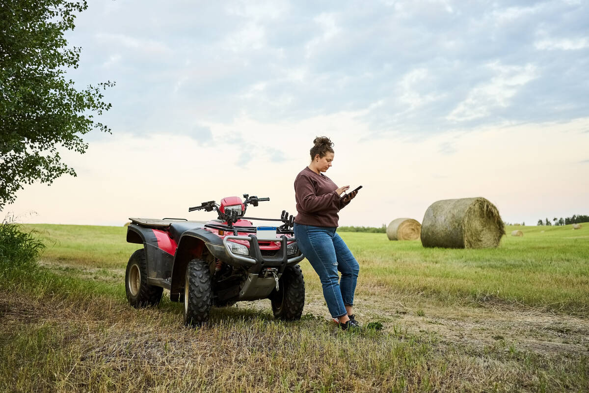 Canadian farmers and residents in rural and remote areas continue to struggle with adequate cellular and internet service. Photo: Getty Images
